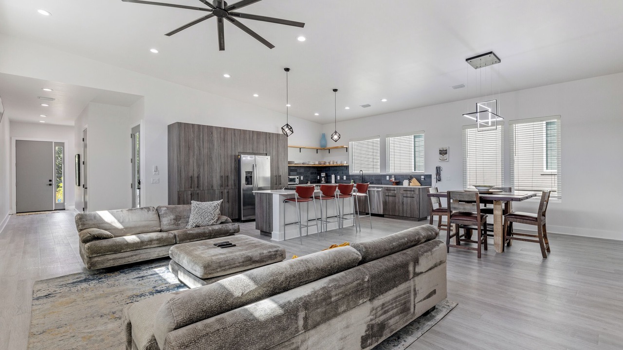 Photo of Livingroom in Tallahassee