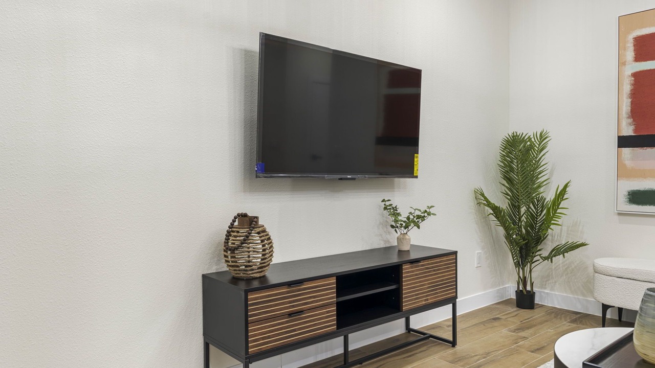 Photo of Livingroom in Pinecrest West Park