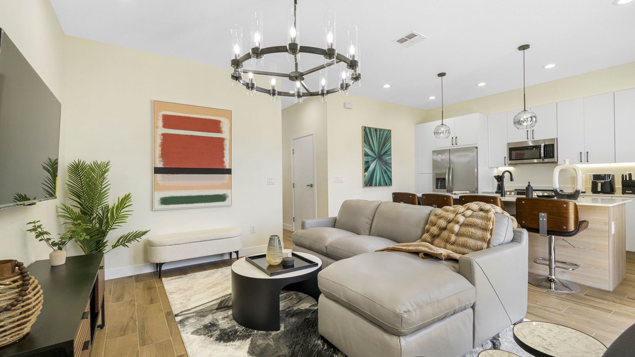 Photo of Livingroom in Pinecrest West Park
