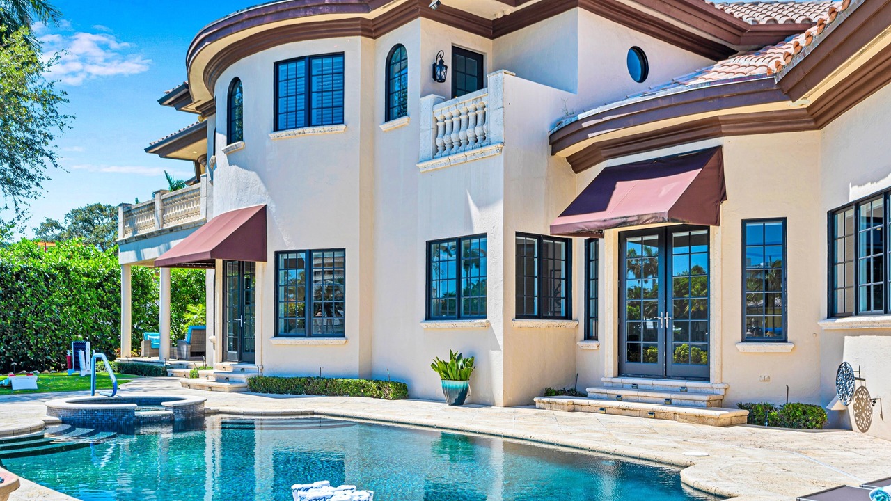 Photo of Outdoor in Riviera Isles