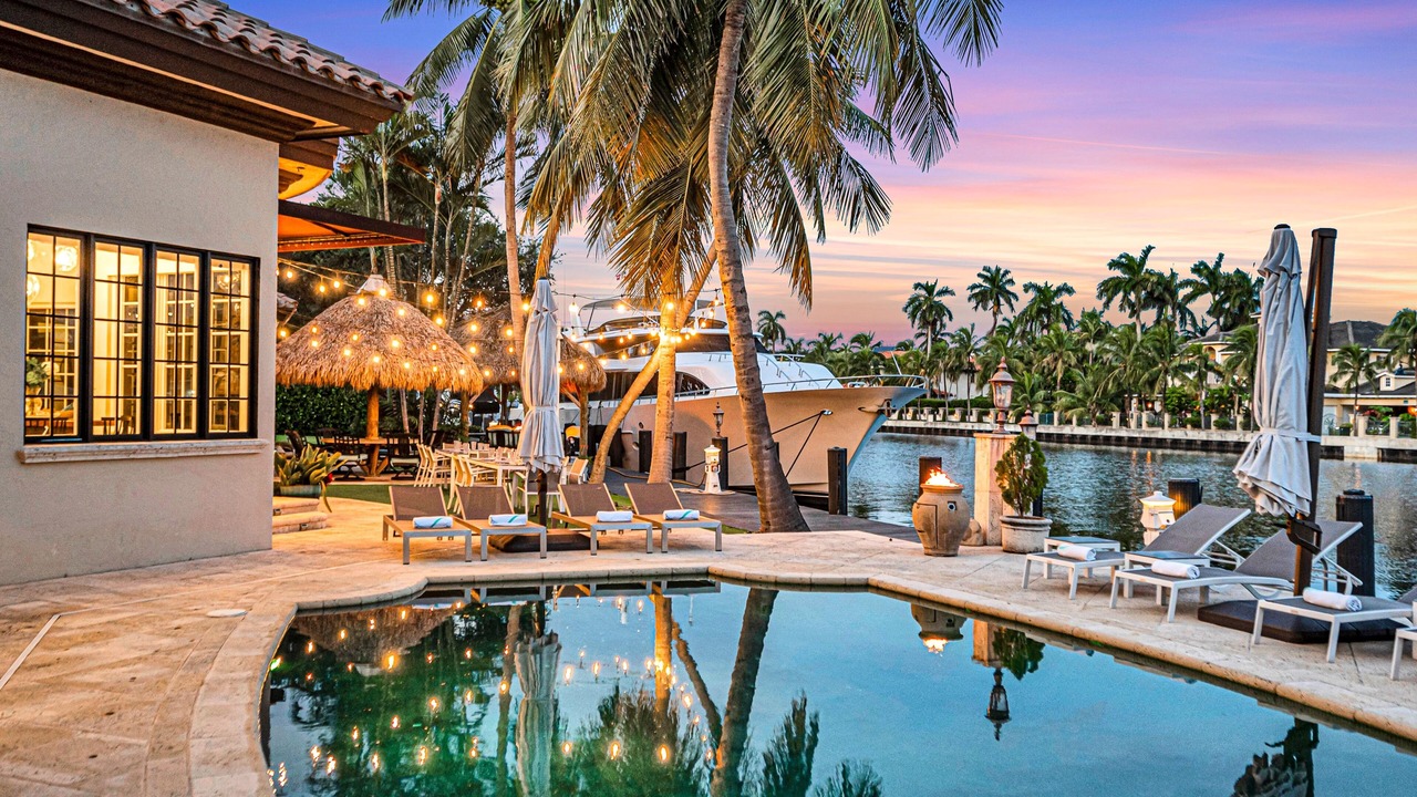 Photo of Outdoor in Riviera Isles