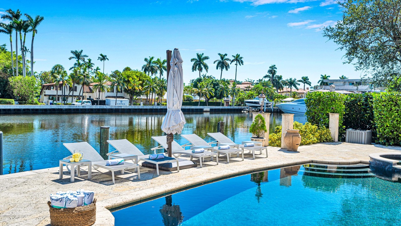 Photo of Outdoor in Riviera Isles