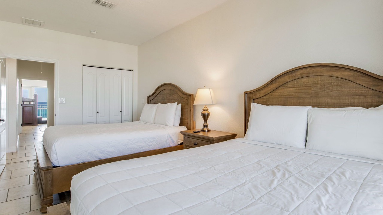 Photo of Bedroom in White Sands