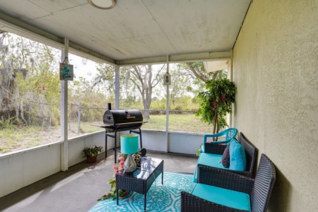 Photo of Patio Balcony in Sebring