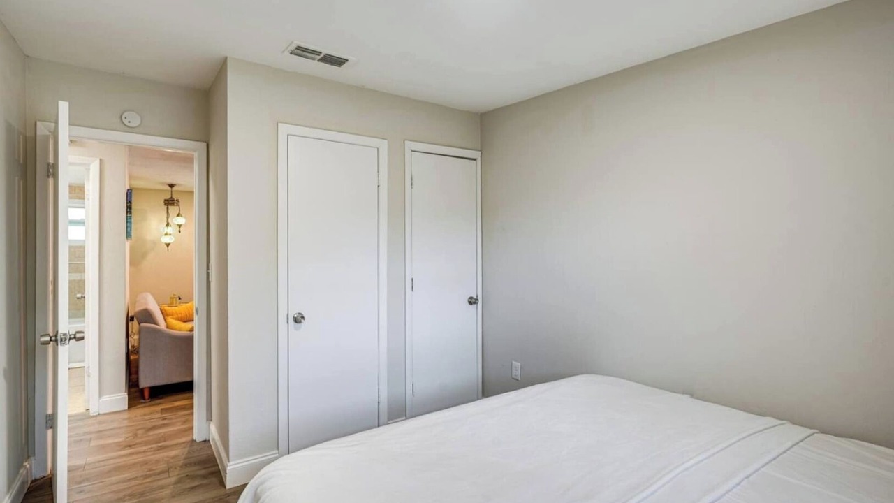 Photo of Bedroom in Inwood
