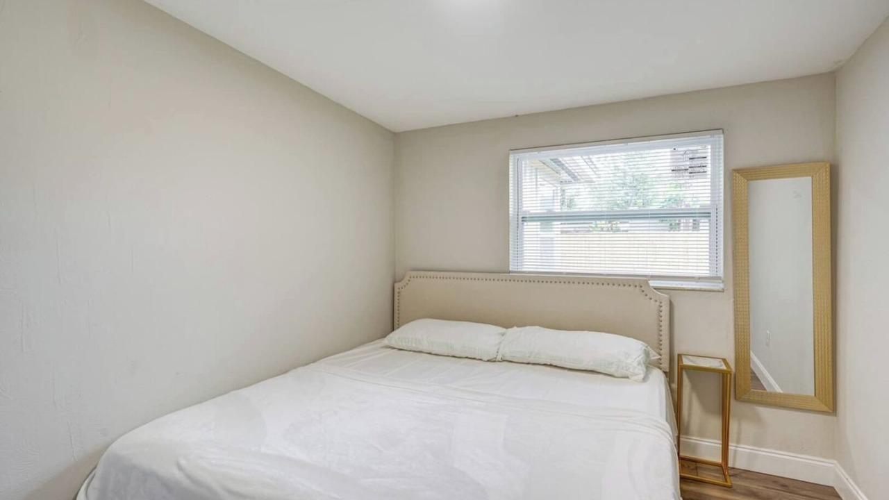 Photo of Bedroom in Inwood
