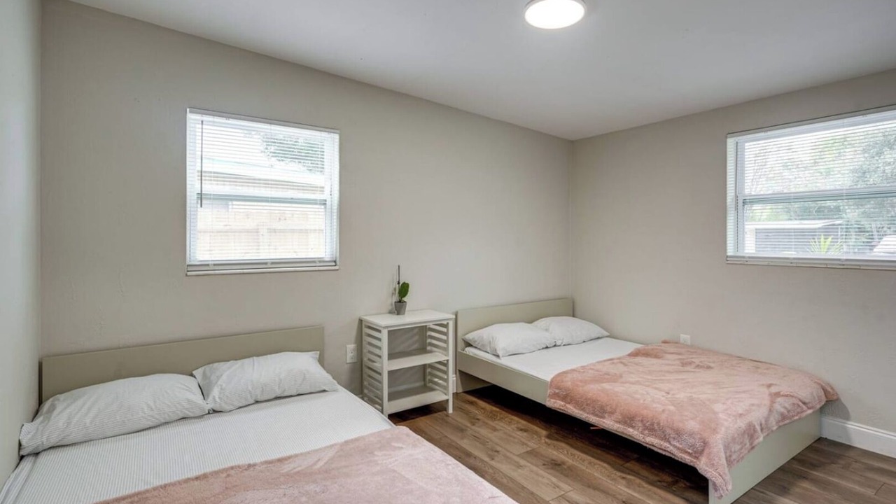 Photo of Bedroom in Inwood