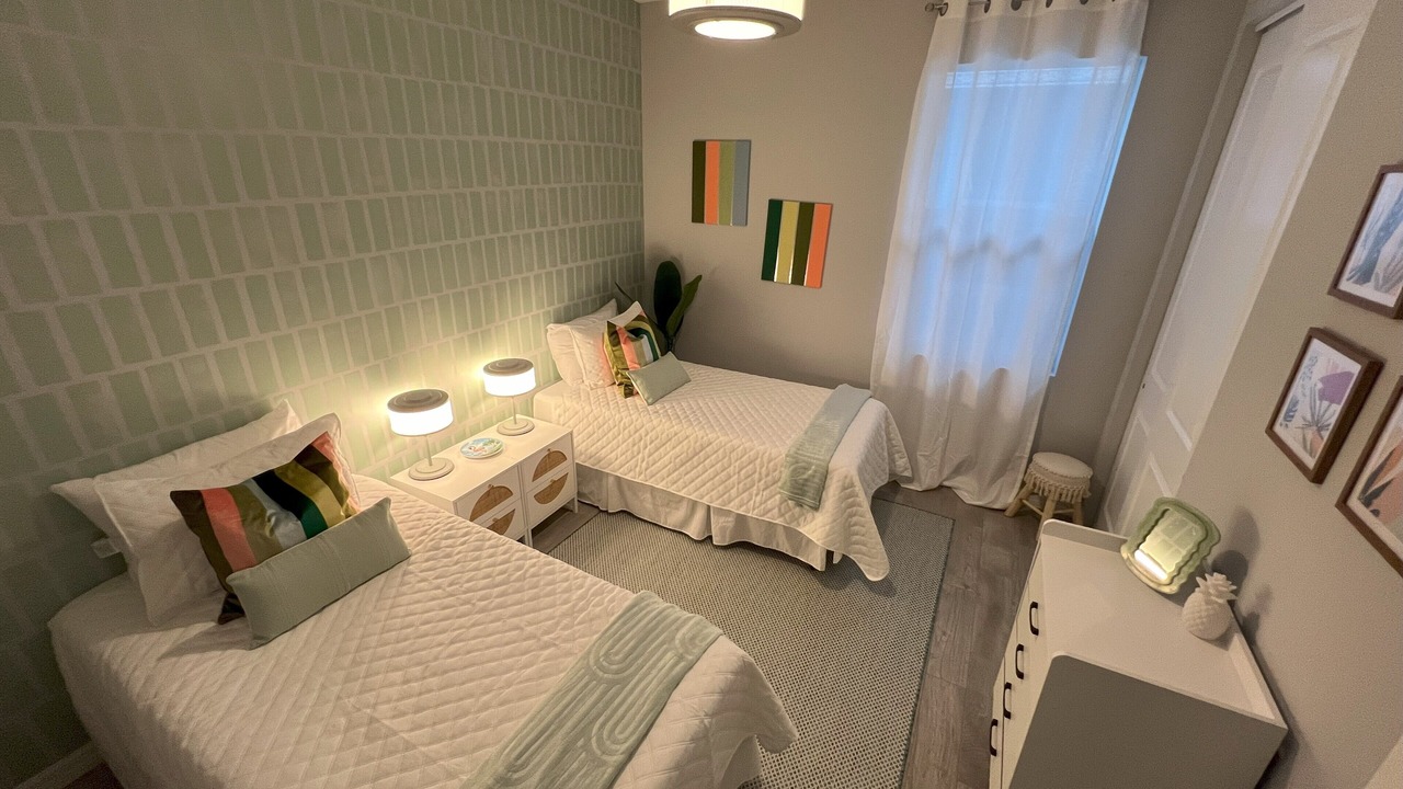 Photo of Bedroom in Lake Worth