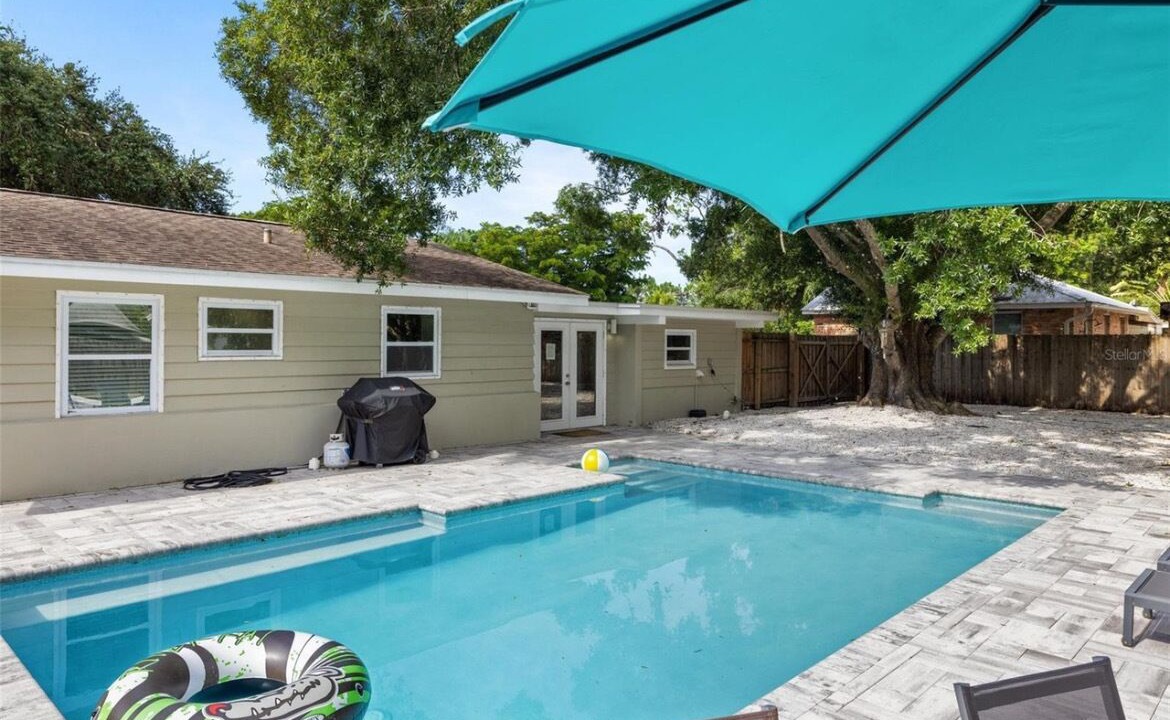 Photo of Outdoor in South Sarasota