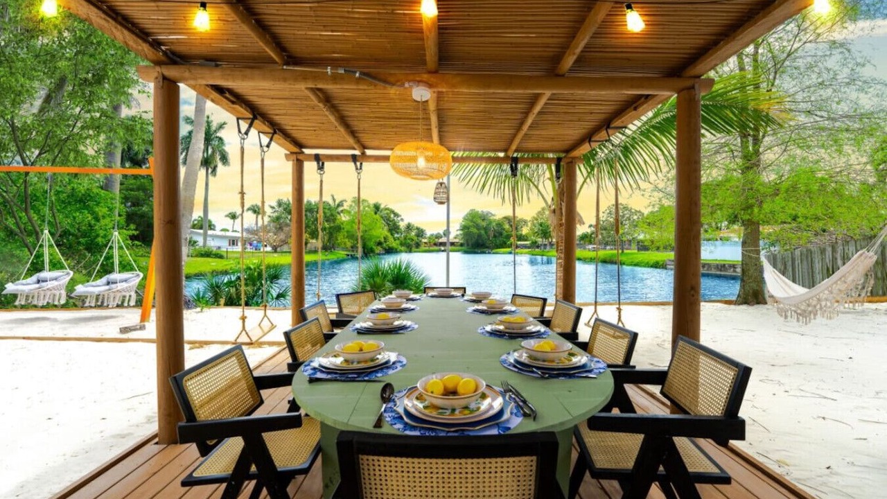 Photo of Outdoor in Lake Clarke Shores