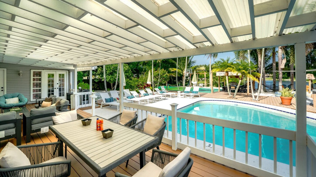 Photo of Outdoor in Lake Clarke Shores