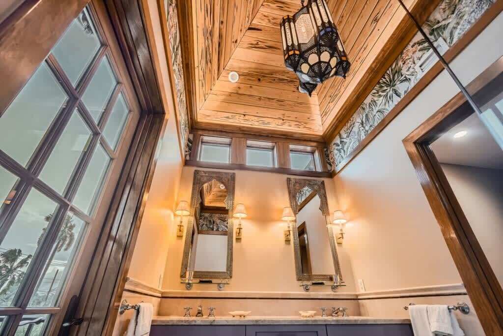 Photo of Bathroom in Old Northwood Historic District