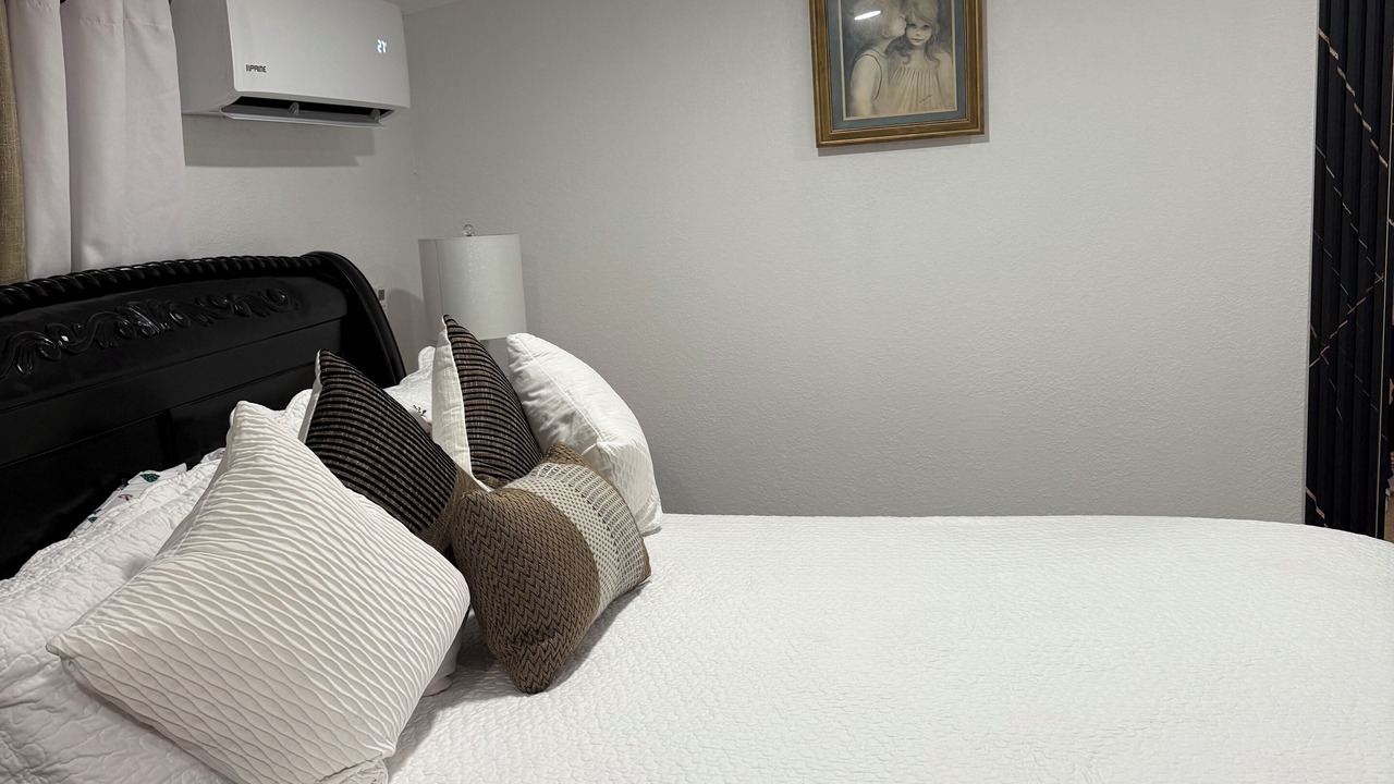 Photo of Bedroom in Lake Magdalene