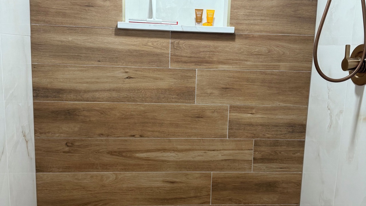 Photo of Bathroom in Lake Magdalene