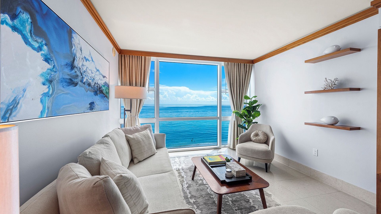 Photo of Livingroom in North Beach