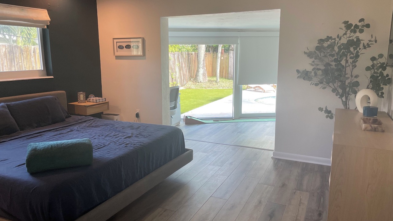 Photo of Bedroom in Garden Isles