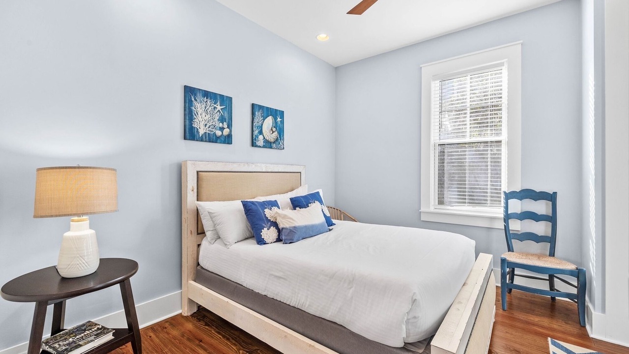Photo of Bedroom in Forest District