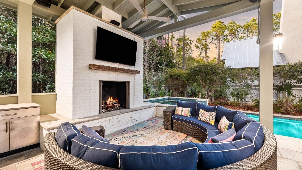 Photo of Patio Balcony in Forest District