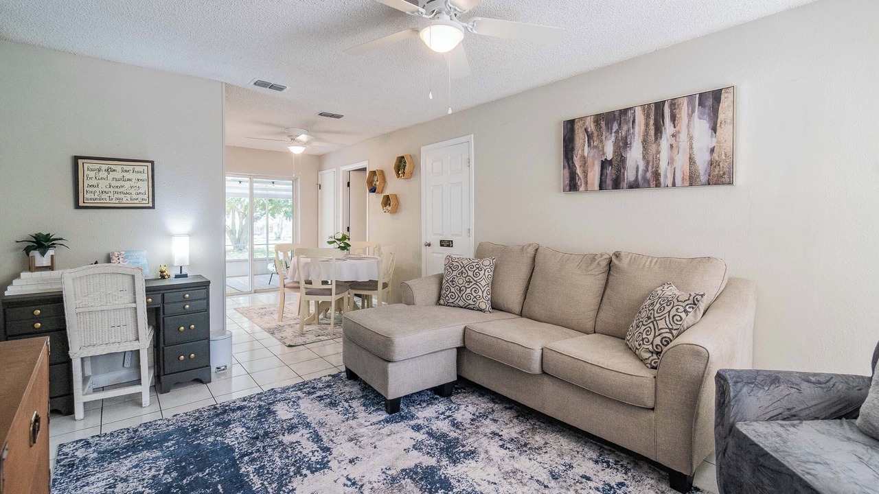 Photo of Livingroom in Winter Haven