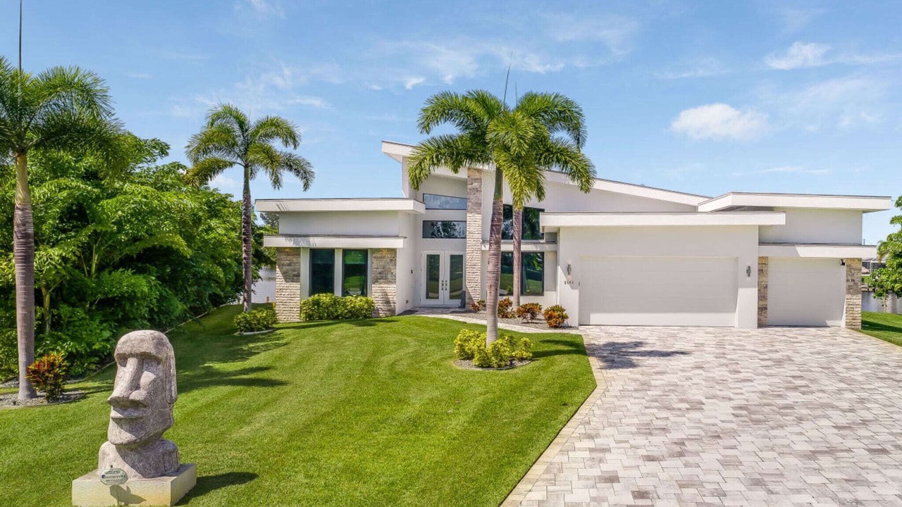 Photo of Outdoor in Pelican