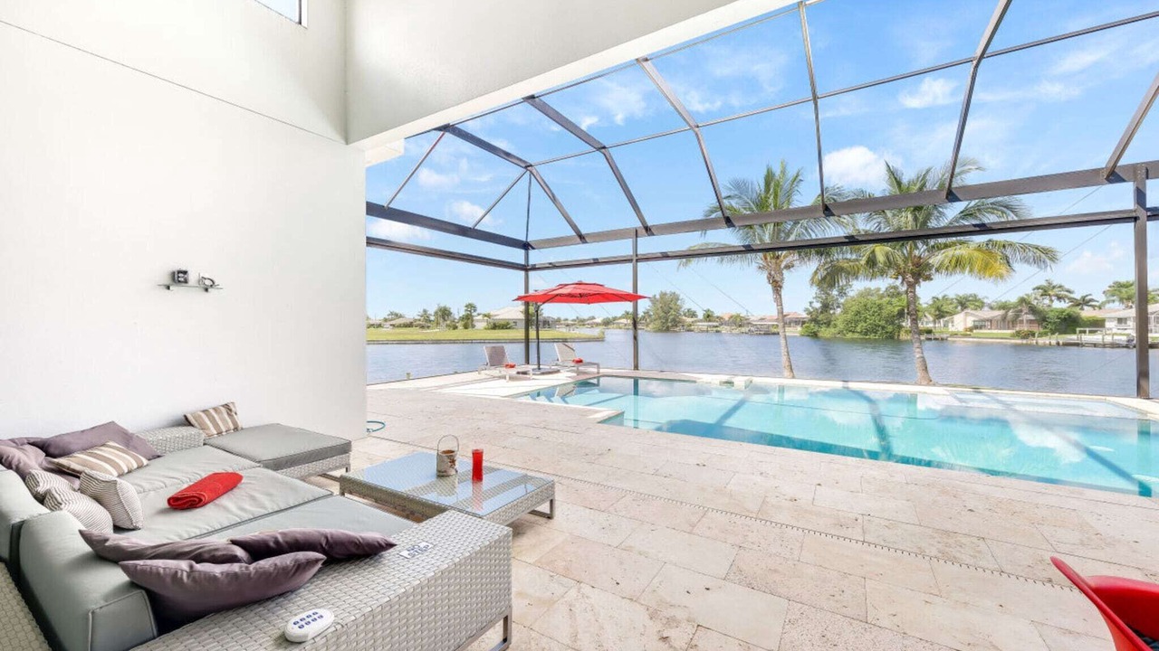 Photo of Outdoor in Pelican
