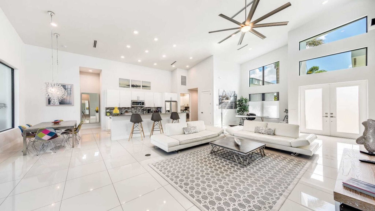 Photo of Livingroom in Pelican