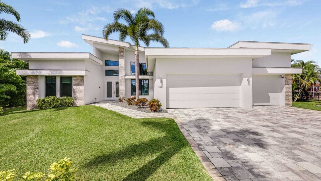 Photo of Outdoor in Pelican