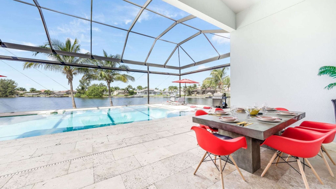 Photo of Outdoor in Pelican