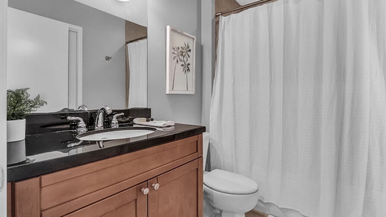 Photo of Bathroom in South Eola