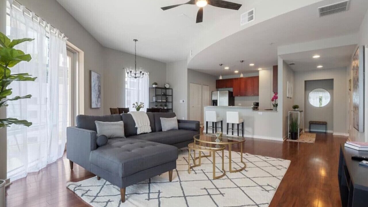 Photo of Livingroom in South Eola