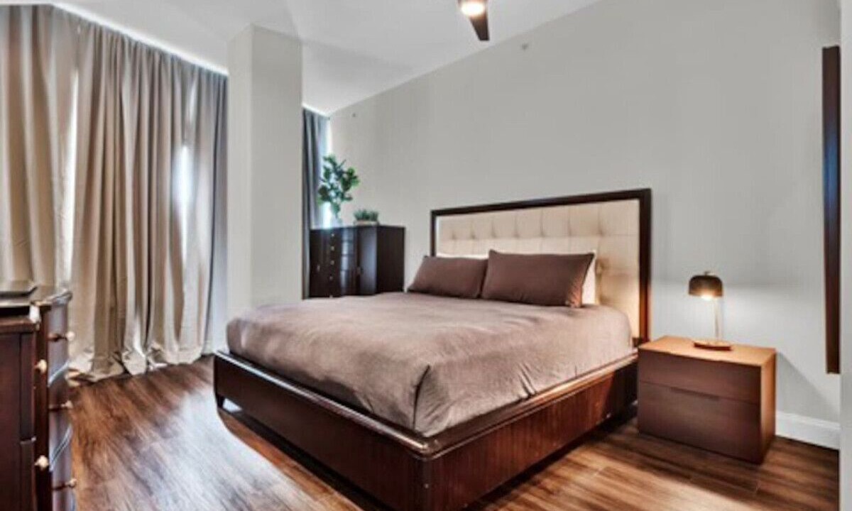 Photo of Bedroom in South Eola