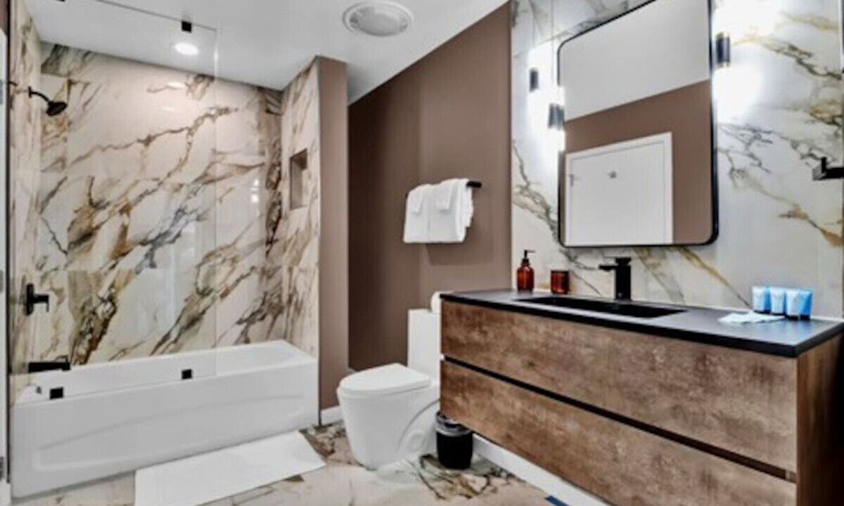Photo of Bathroom in South Eola