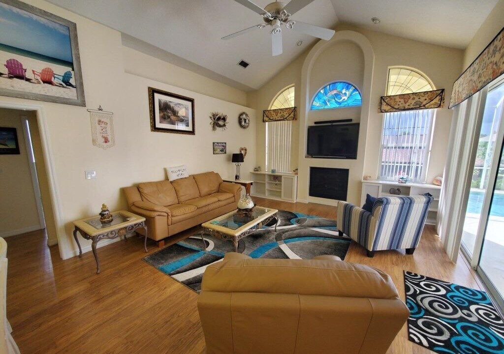 Photo of Livingroom in Palm Harbor