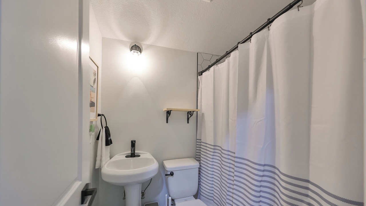 Photo of Bathroom in North Hyde Park