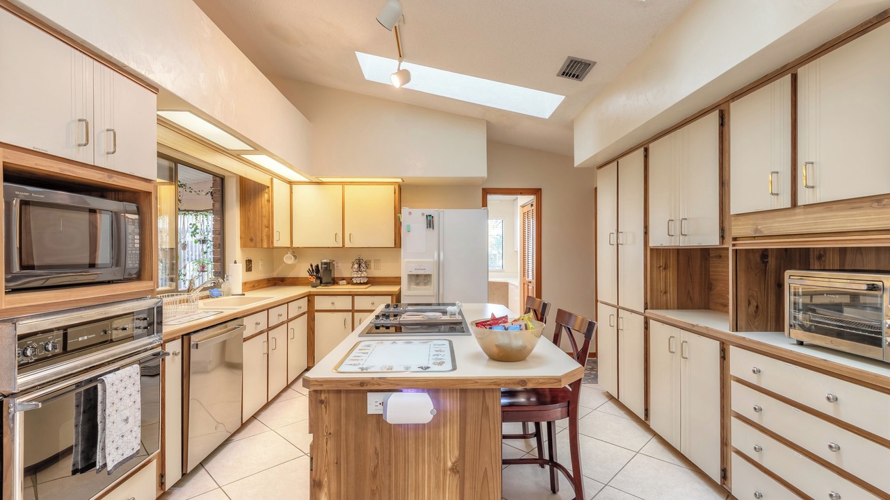 Photo of Kitchen in Samsula-Spruce Creek