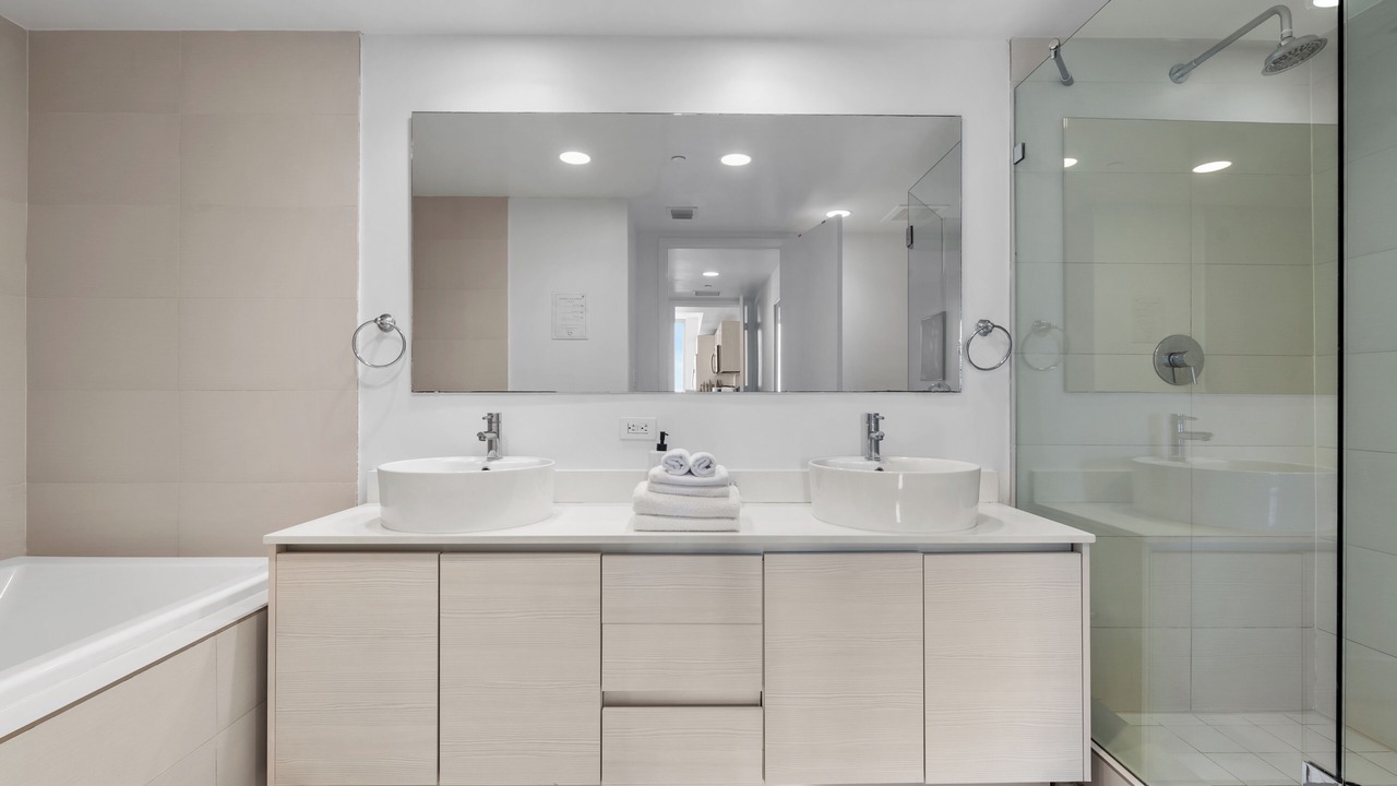 Photo of Bathroom in Hallandale Beach