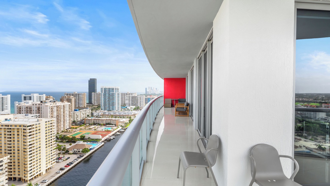 Photo of Outdoor in Hallandale Beach