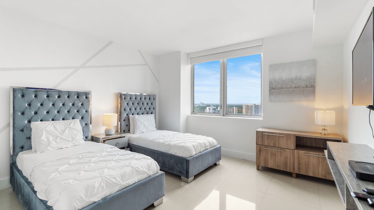 Photo of Bedroom in Hallandale Beach