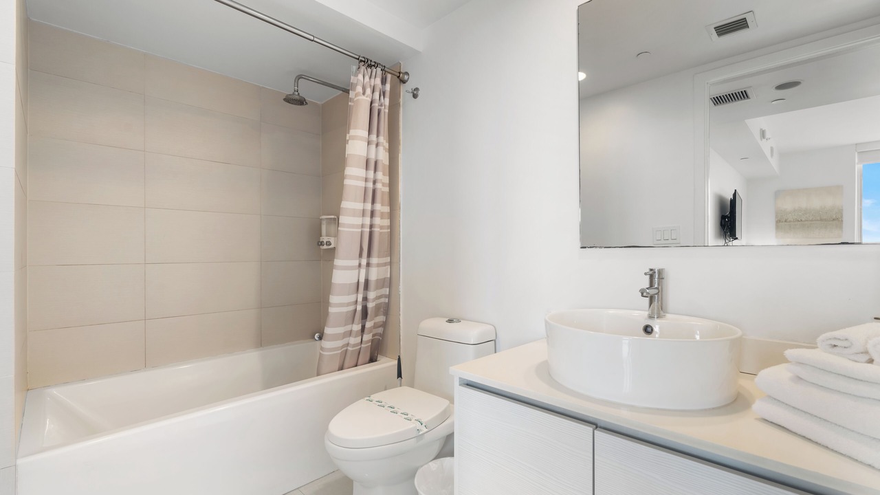 Photo of Bathroom in Hallandale Beach