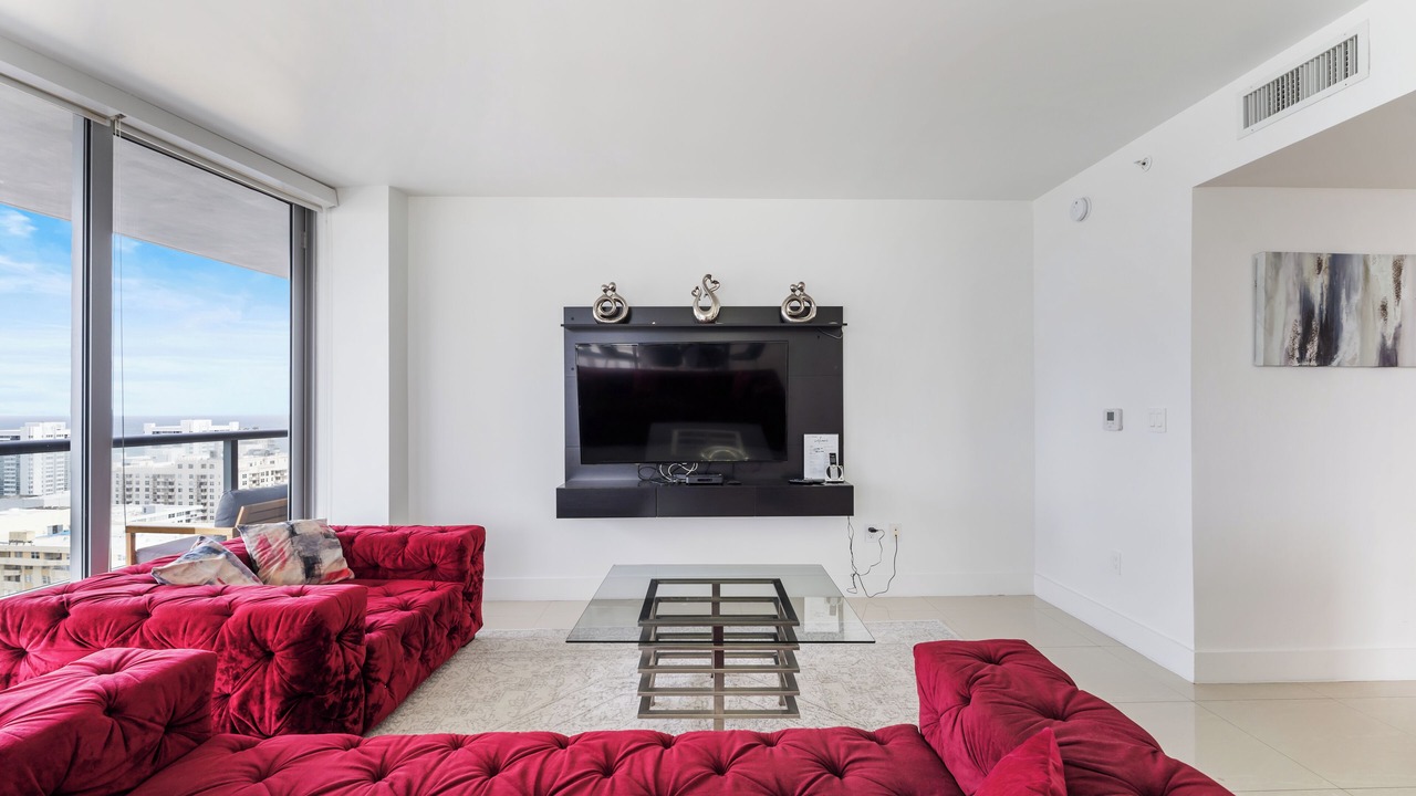 Photo of Livingroom in Hallandale Beach