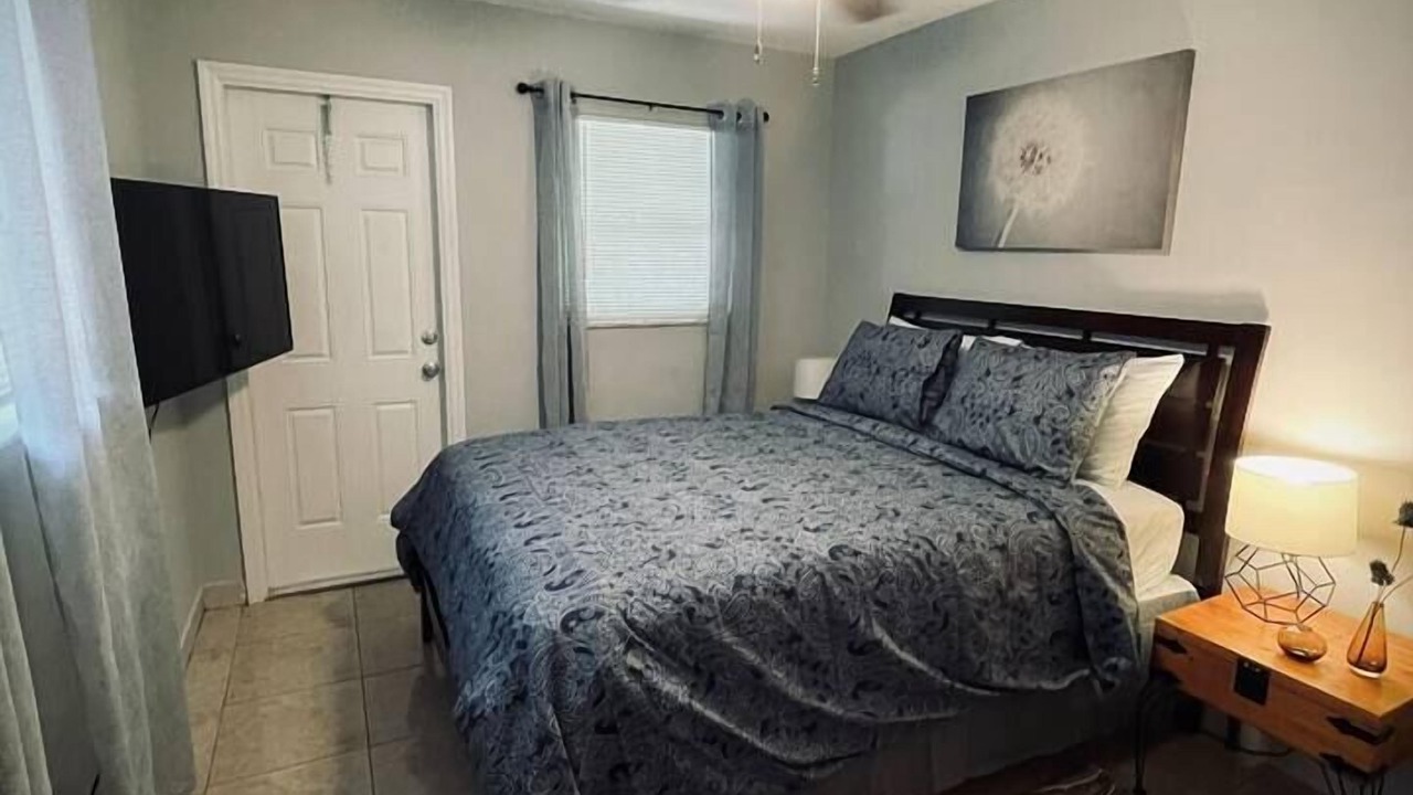 Photo of Bedroom in Harbordale