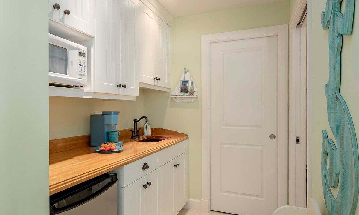 Photo of Kitchen in Cape Harbour