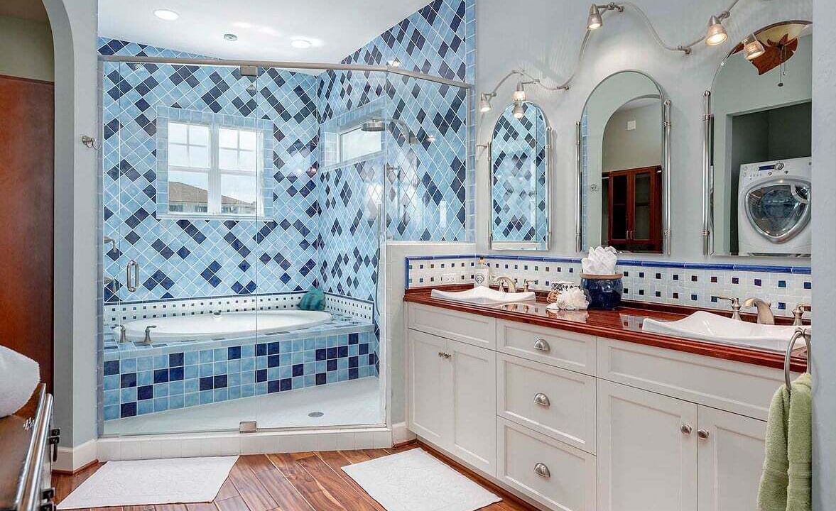 Photo of Bathroom in Cape Harbour