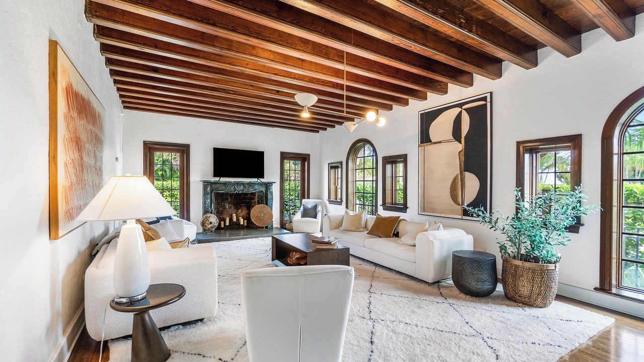 Photo of Livingroom in Palm Beach - West Palm Beach