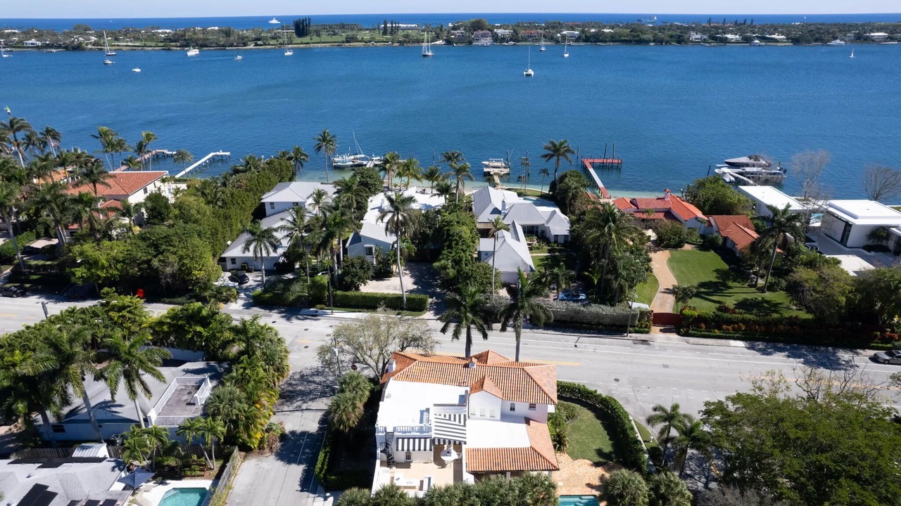 Photo of Outdoor in Palm Beach - West Palm Beach