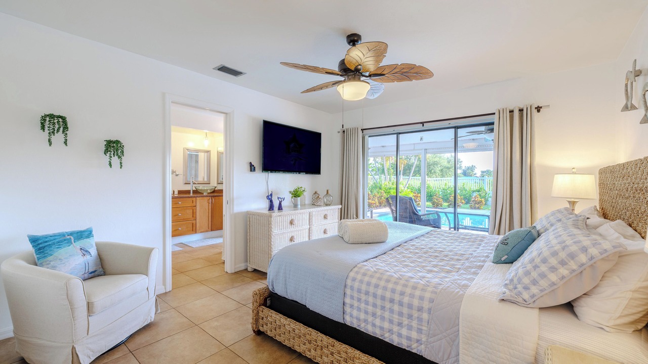 Photo of Bedroom in Lochmoor Waterway Estates
