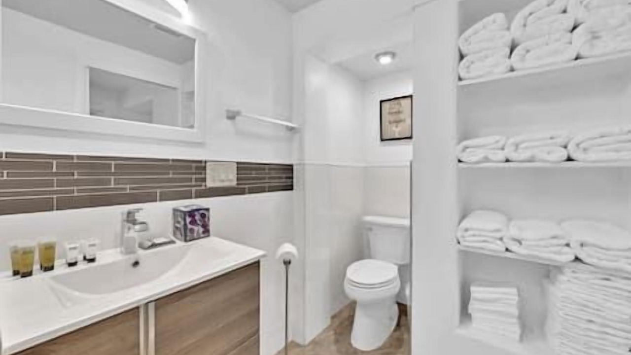 Photo of Bathroom in Middle River Terrace