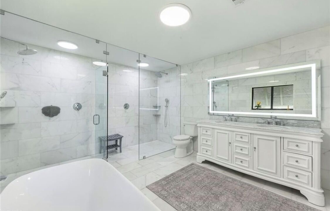 Photo of Bathroom in Iona
