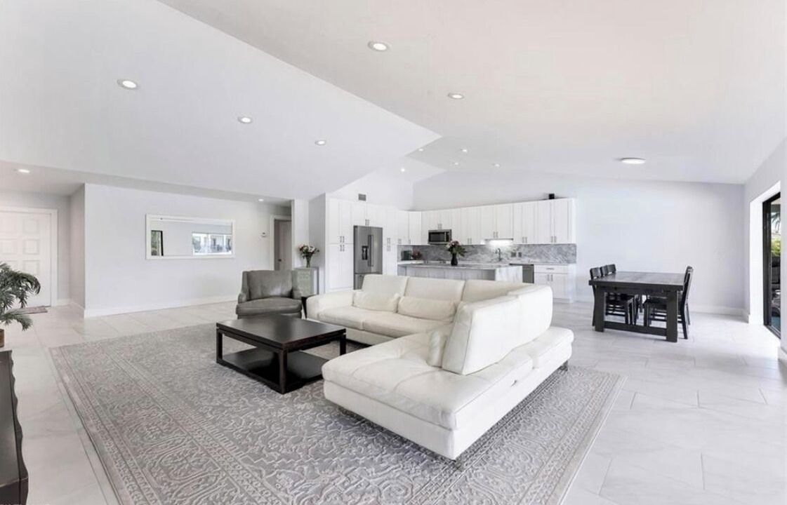 Photo of Livingroom in Iona