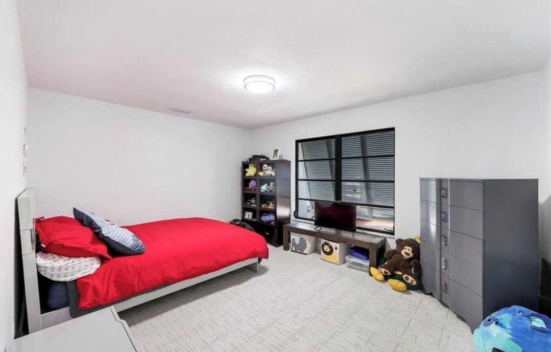 Photo of Bedroom in Iona